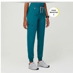 FIGS High waisted Zamora jogger scrub pants - Small